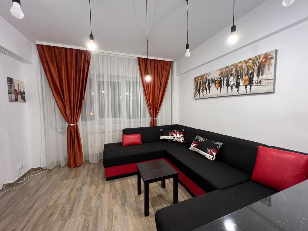 First Studio Bucharest Exterior photo